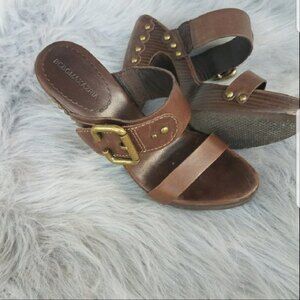Bcbgmaxazria brown  leather studded Angelia chunky heel sandals size 6